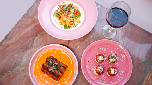 Late Afternoon Plans in DIFC: A Coffee + Dessert Meet-Up at Love Vibe Cafe DIFC